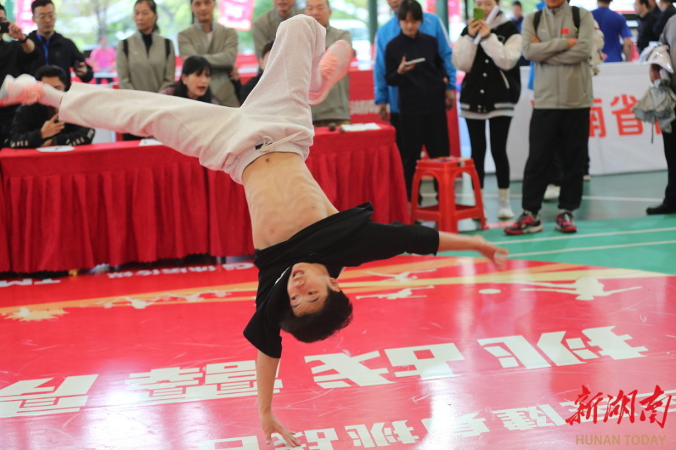 总冠王是娄, 省长沙, 湖南省体育 总冠王是娄, 省长沙, 湖南省体育