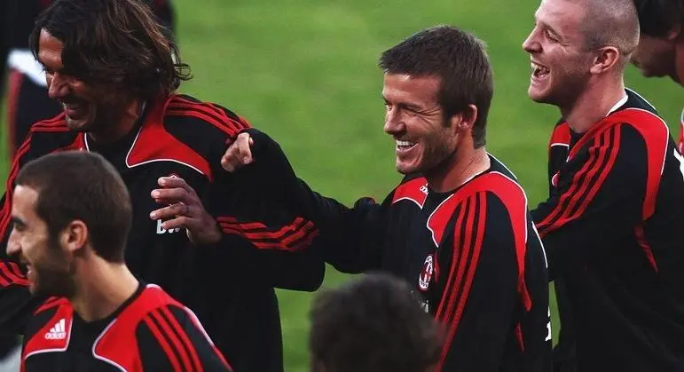 刺时期主要, div 刺时期主要, div